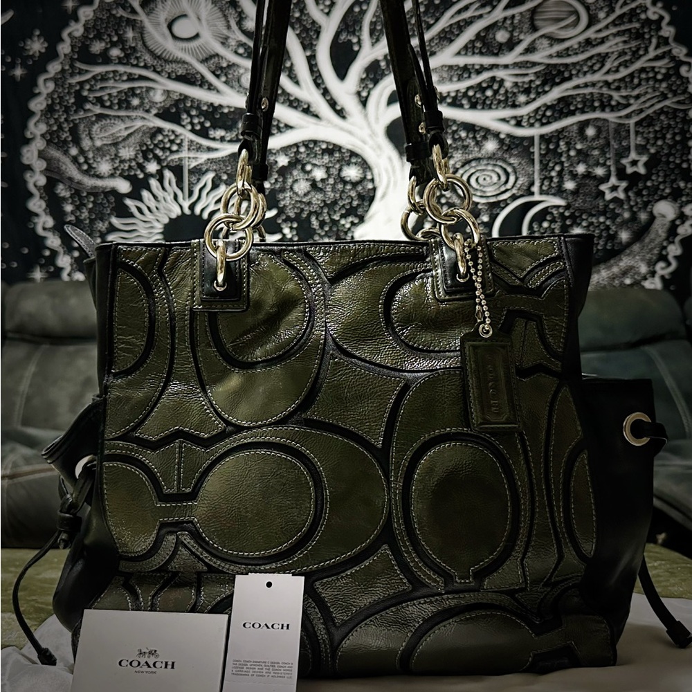 Vintage Coach Y2K style Black and Olive Shoulder Bag - Picture 13 of 15